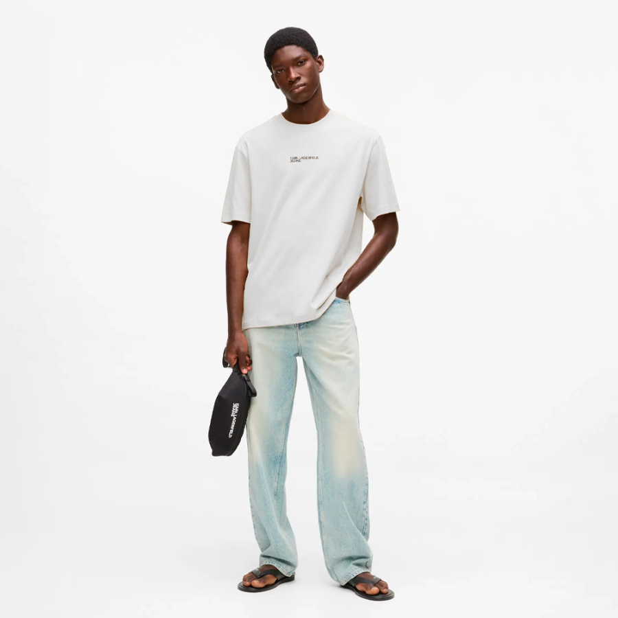 camiseta-con-logotipo-con-efecto-marco