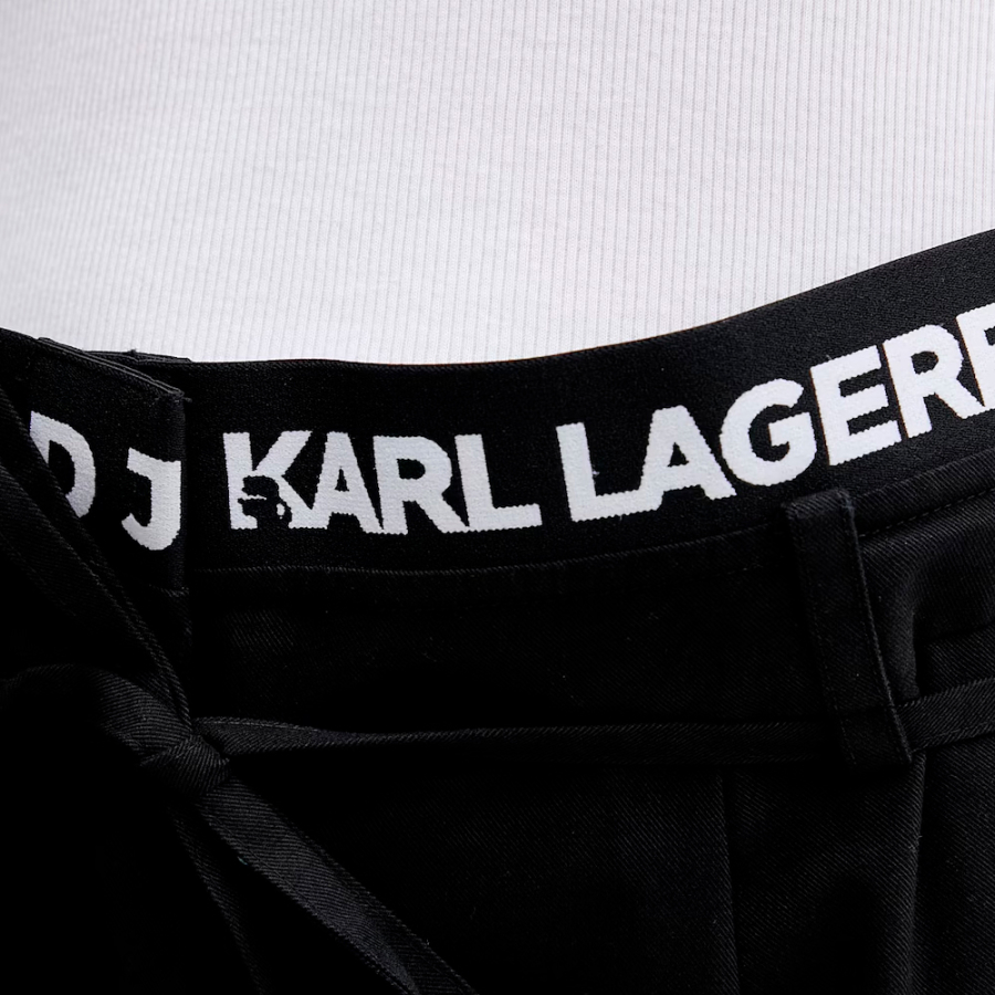 pantaloni-con-logo-a-pieghe pantaloni-con-logo-a-pieghe