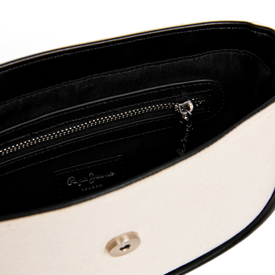 borsa-a-tracolla-abbinata-con-patta