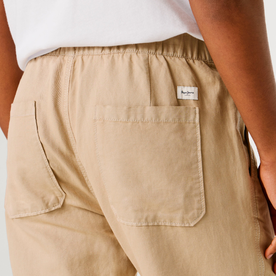 chino-hose-mit-verstellbarem-kordelzug