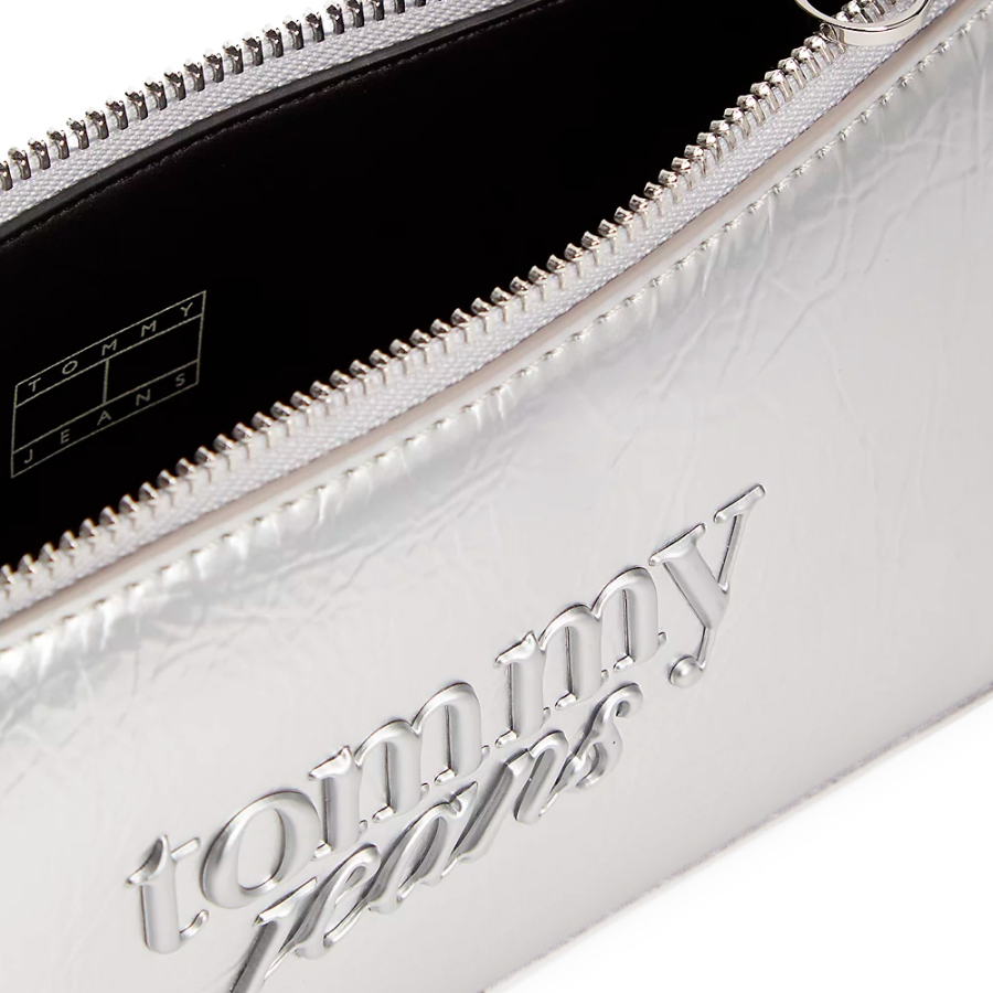 borsa-a-tracolla-metallizzata-con-logo-testurizzato