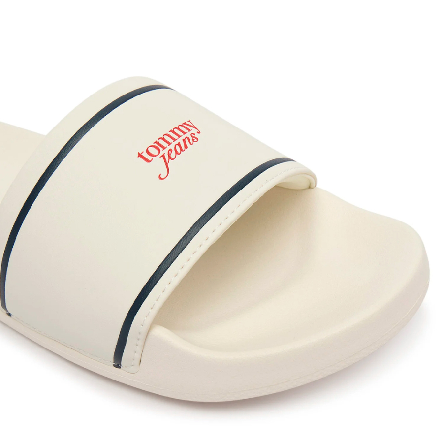 anatomische-flip-flops-mit-logo