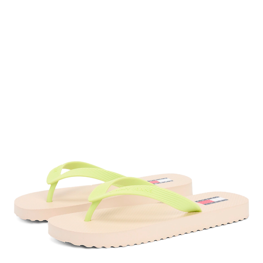 flip-flops-mit-gepragtem-logo-und-gezahnter-sohle