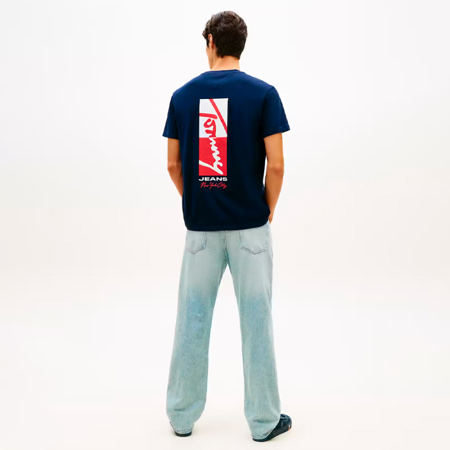 t-shirt-a-panneaux-de-signature-ordinaires