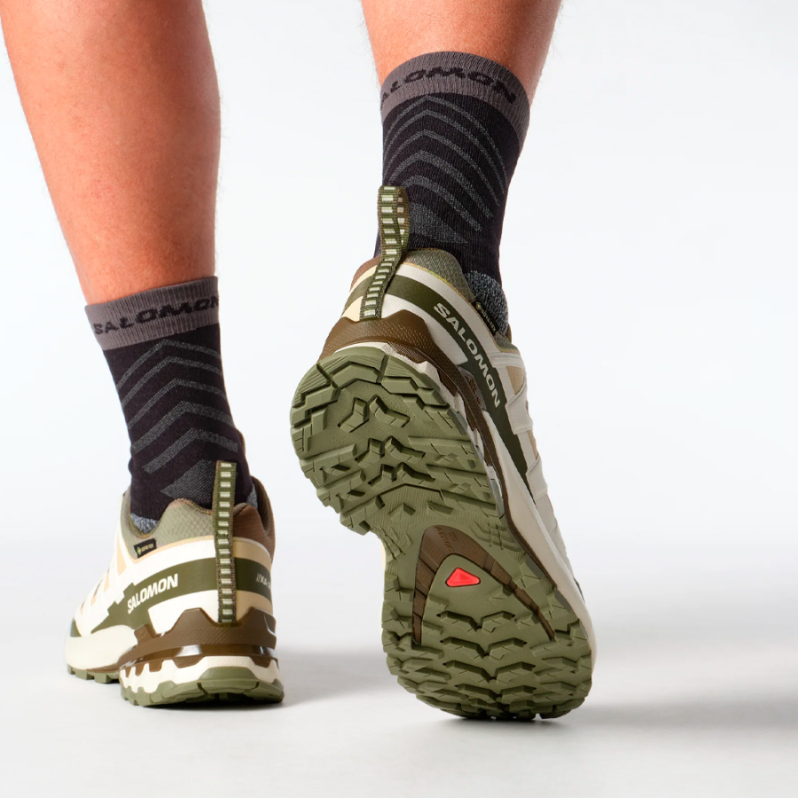 xa-pro-3d-v9-gore-tex-schuh