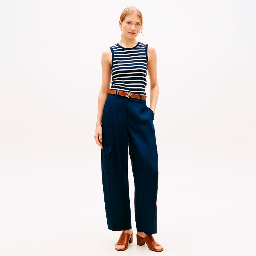 t-shirt-senza-maniche-dalla-vestibilita-aderente