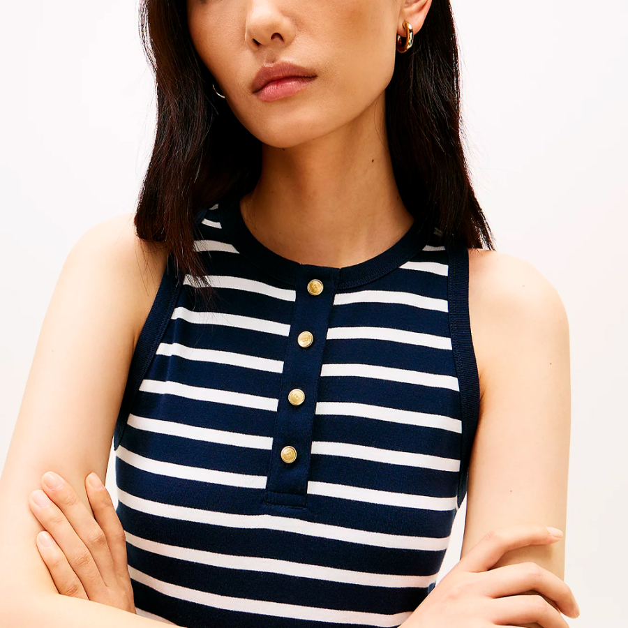 abito-lungo-senza-maniche-con-bottoni-dorati abito-lungo-senza-maniche-con-bottoni-dorati