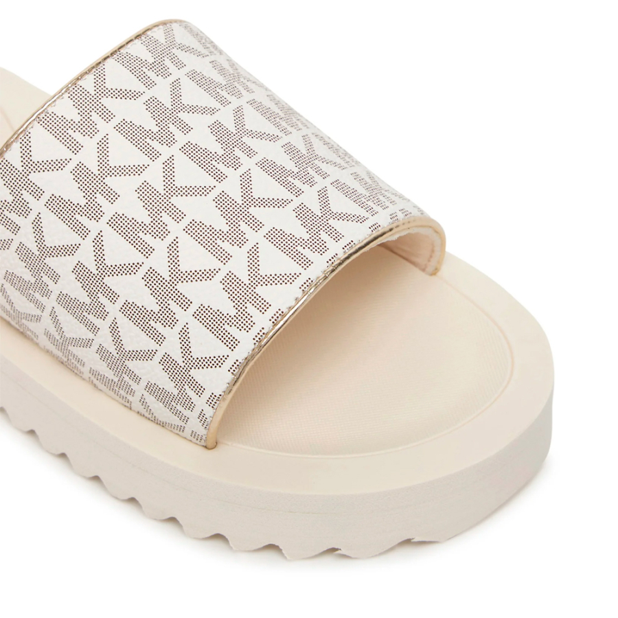 teagan-merrick-2-kids-flip-flops teagan-merrick-2-kids-flip-flops