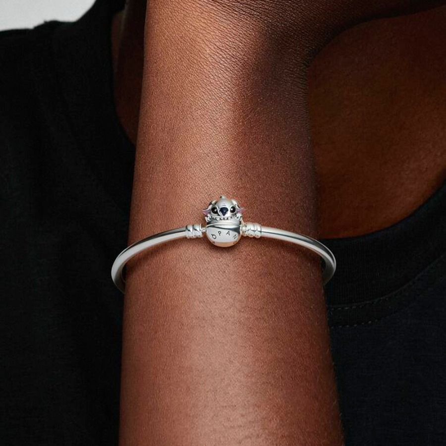 bracelet-rigide-pandora-moments-avec-fermoir-stitch-disney-591683c01 bracelet-rigide-pandora-moments-avec-fermoir-stitch-disney-591683c01