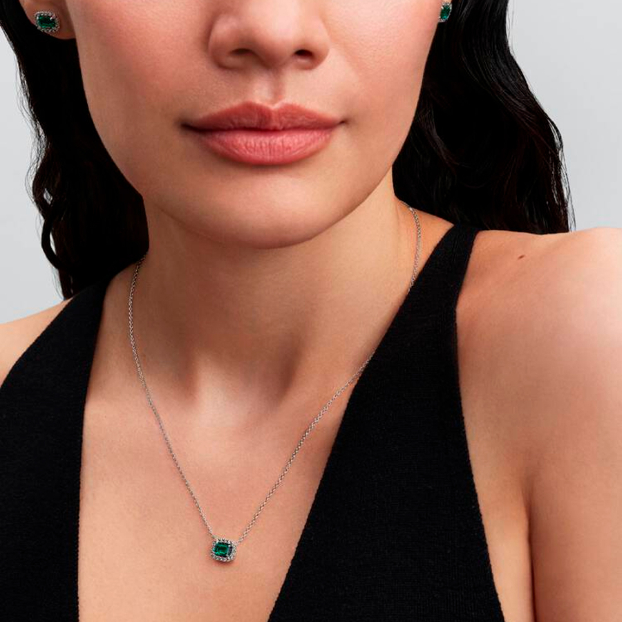 necklace-with-rectangular-bright-green-halo-pendant-394503c01