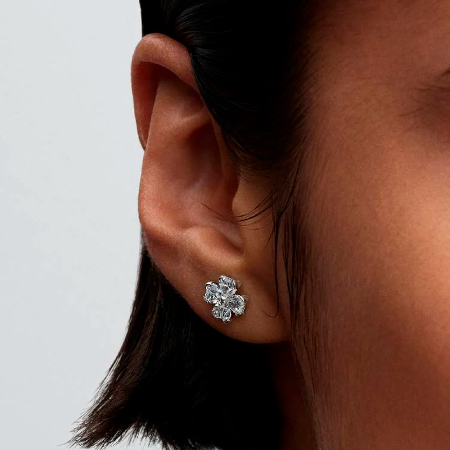 sparkling-lucky-clover-stud-earrings-294500c01 sparkling-lucky-clover-stud-earrings-294500c01