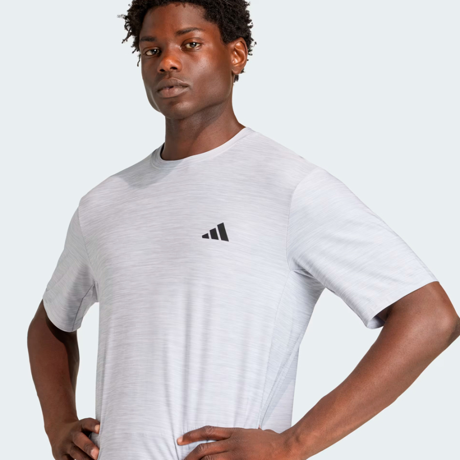t-shirt-flex-essentiels-pour-l-entrainement