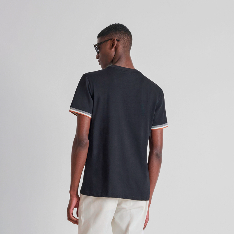 camiseta-de-corte-regular-con-detalle-de-logotipo-en-la-manga