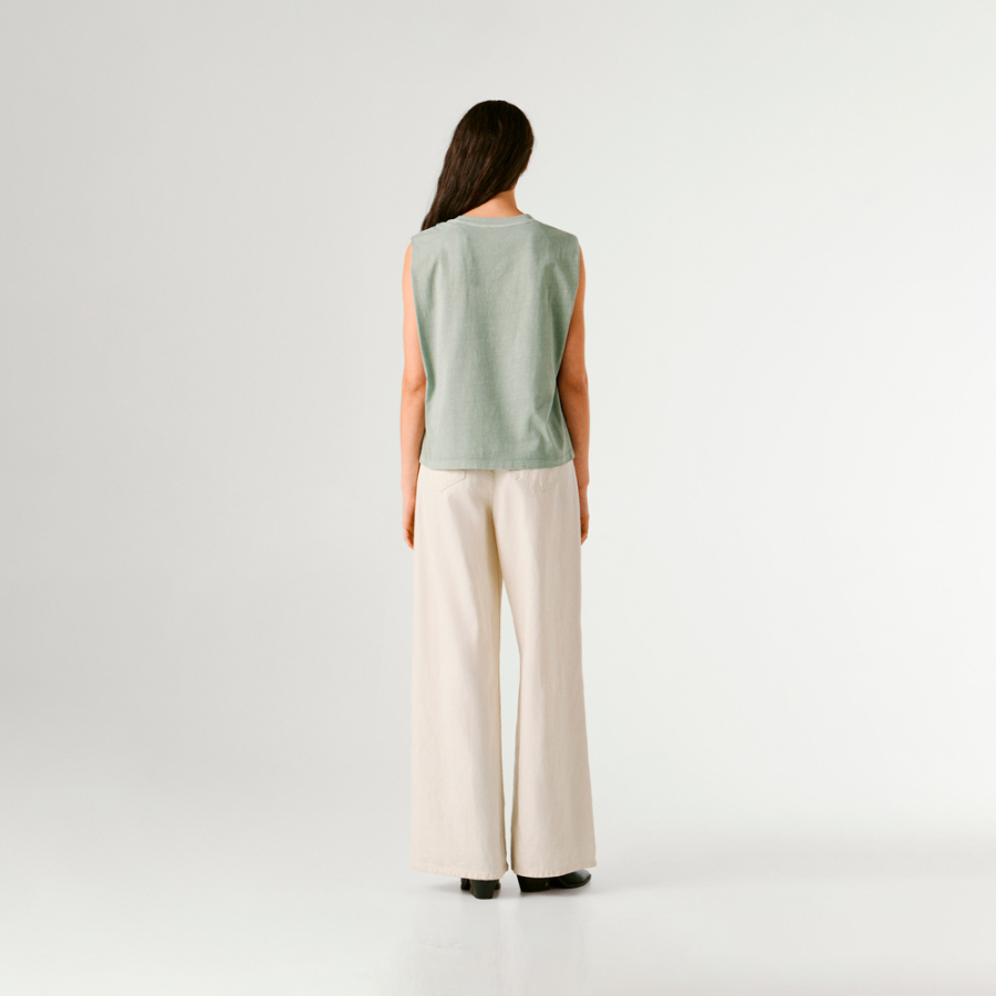 chemise-sans-manches-avec-logo-ajoure