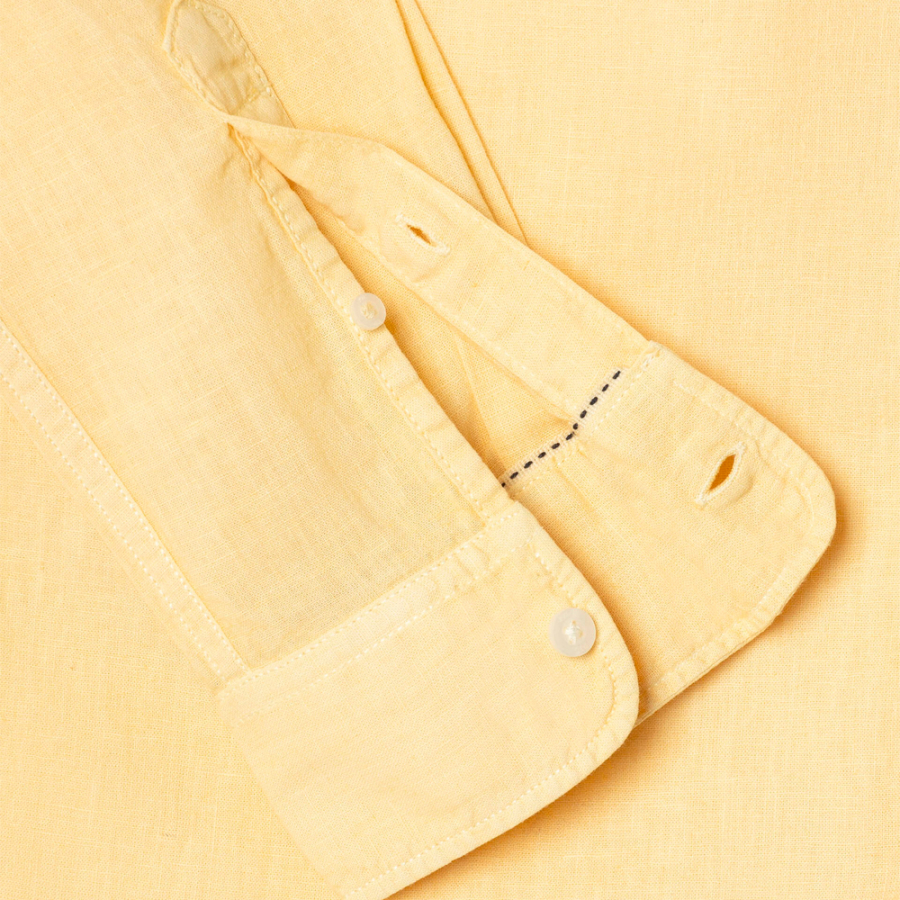 camisa-tenida-en-prenda-fit-regular