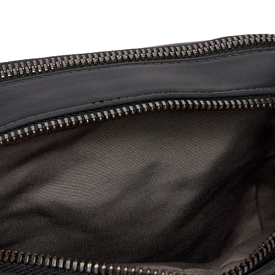 reporter-schultertasche-mit-eingraviertem-monogramm