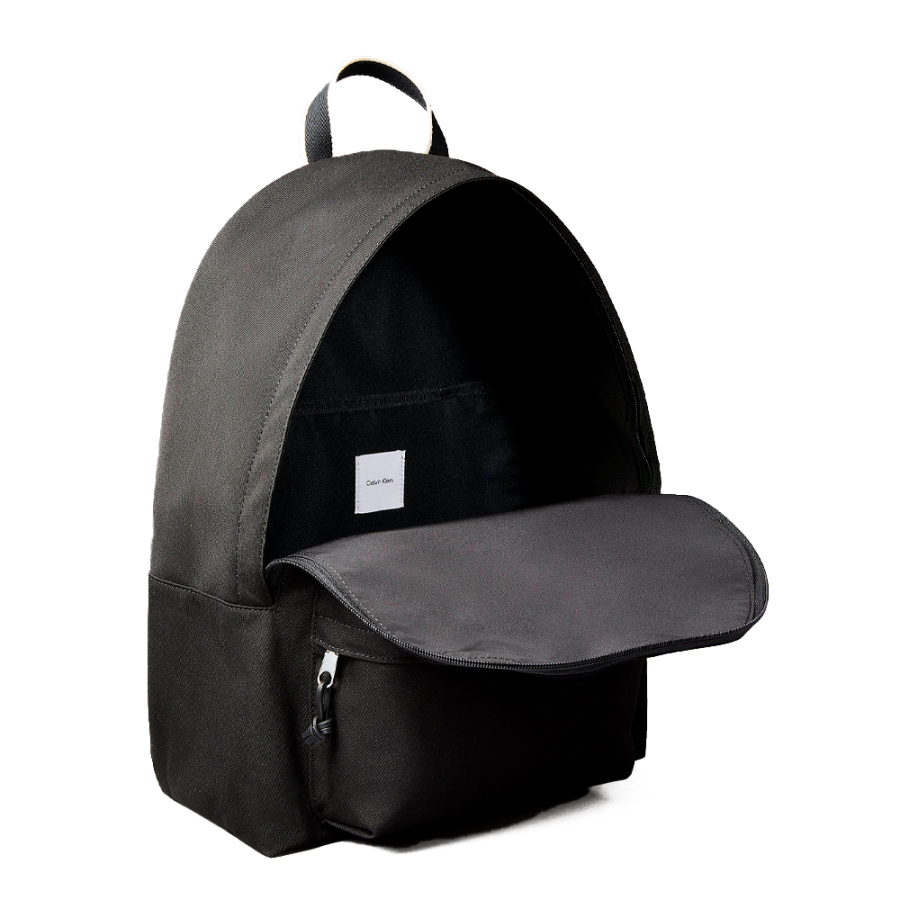 grafischer-trolley-rucksack-mit-logo