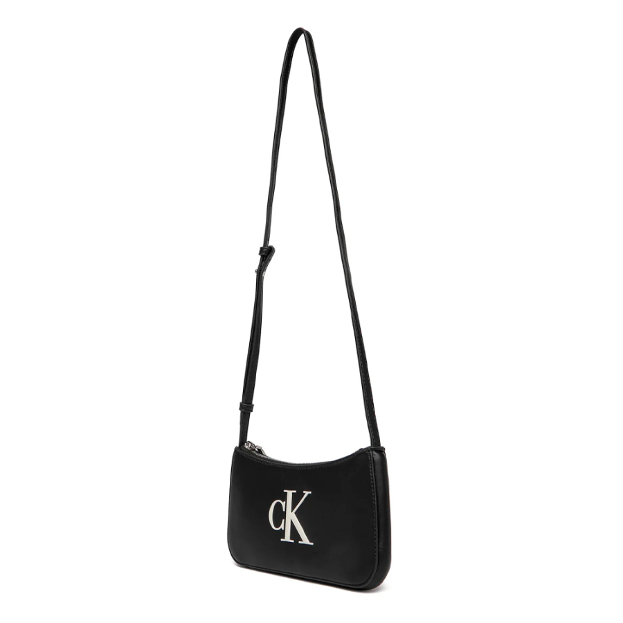 petit-sac-bandouliere-avec-monogramme-grave petit-sac-bandouliere-avec-monogramme-grave