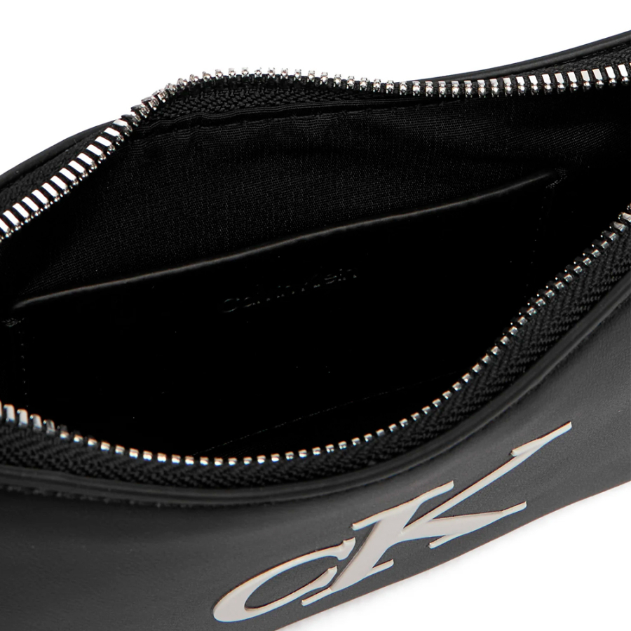 bolso-de-hombro-pequeno-con-monograma-grabado