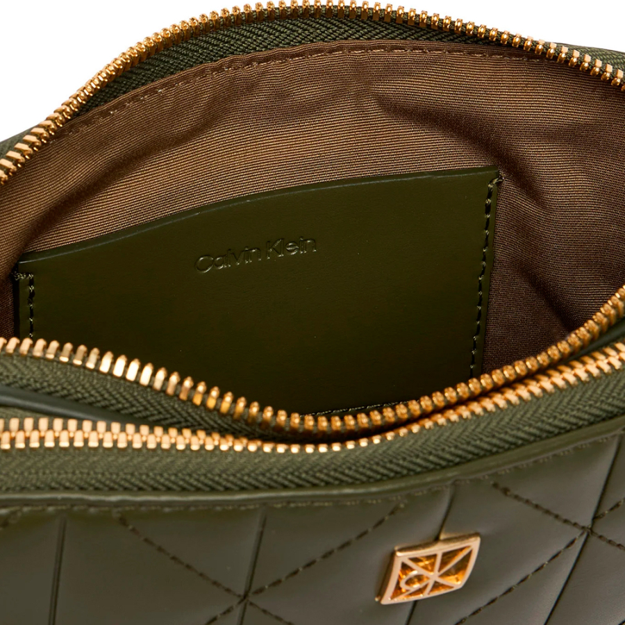 sac-photo-rembourre-avec-double-fermeture-eclair-et-logo-emblematique