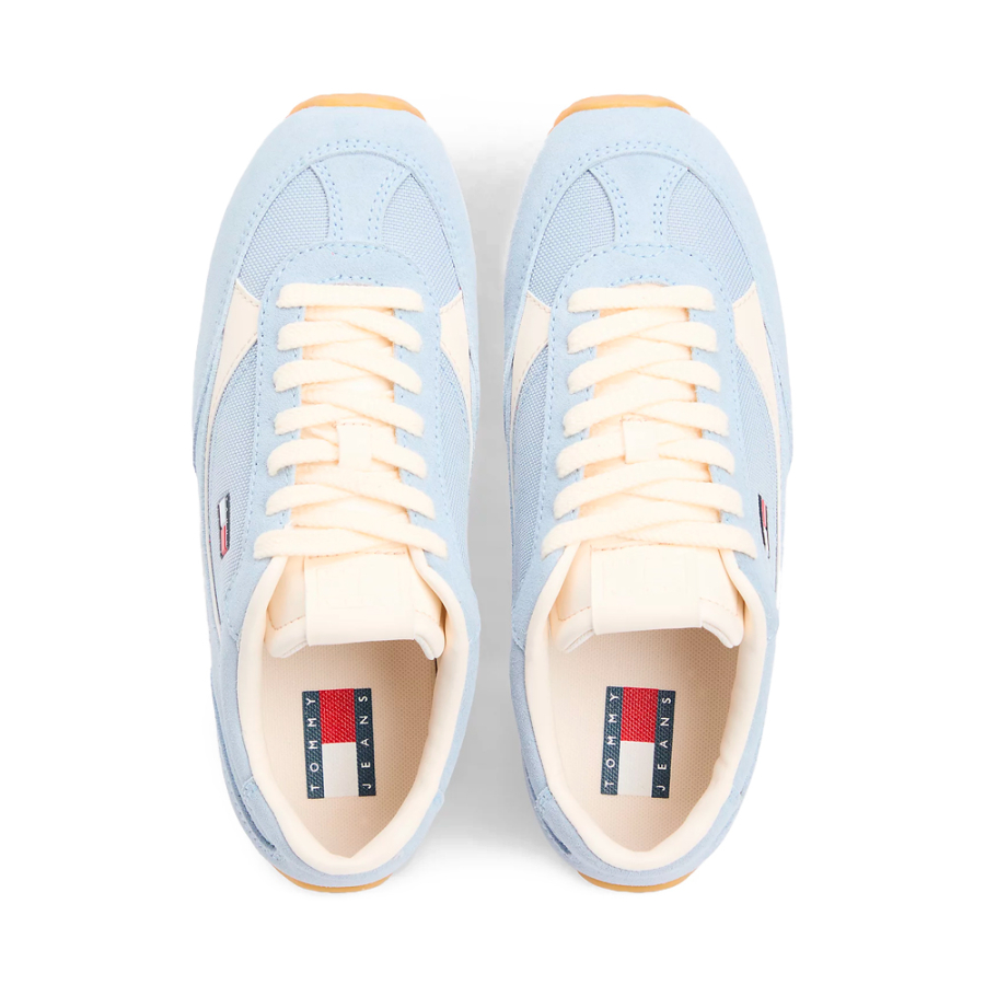 scarpe-da-corsa-con-suola-dentellata