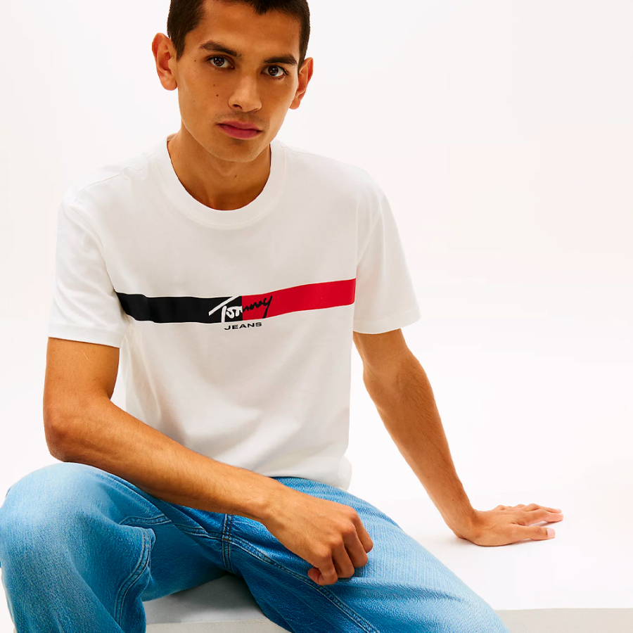 t-shirt-tricote-a-logo-signature t-shirt-tricote-a-logo-signature