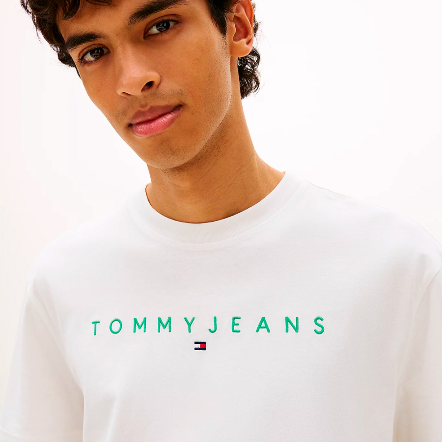 camiseta-de-punto-con-logo-lineal-bordado