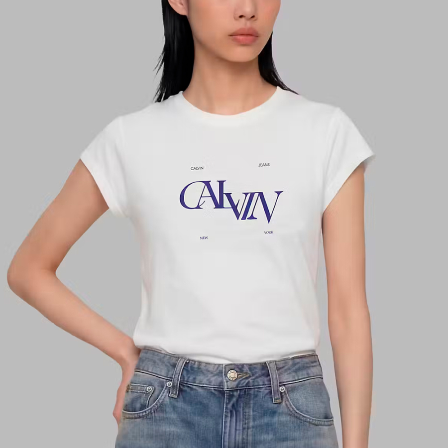 t-shirt-aderente-con-logo-diviso