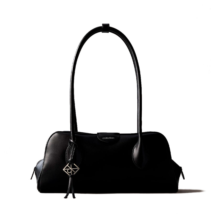 petit-sac-bandouliere-avec-logo-emblematique petit-sac-bandouliere-avec-logo-emblematique