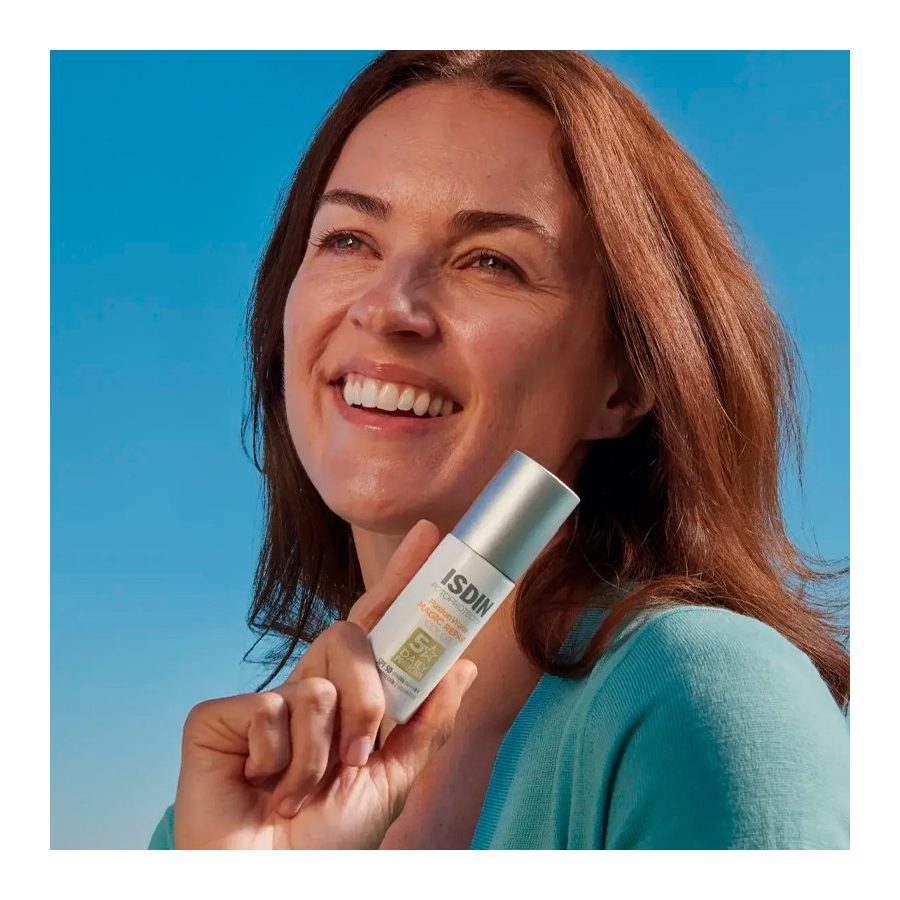 fusion-water-magic-repair-color-spf-50-gezichtszonnebrandcreme-met-tint-en-drievoudige-anti-verouderingswerking