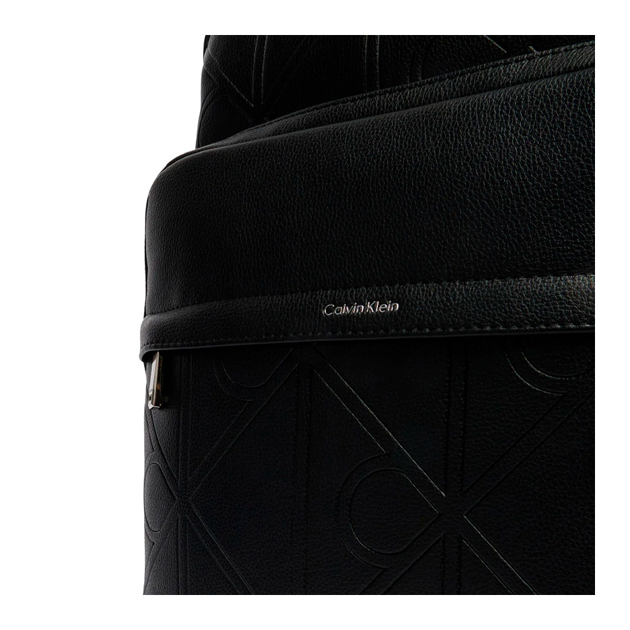 zaino-con-emblema-quadrato-da-valigetta