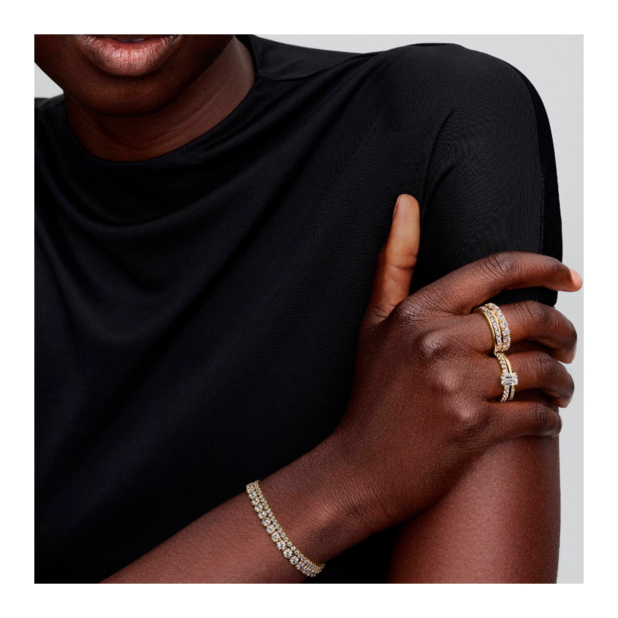 sparkling-tennis-bracelet-with-level-setting-563927c01