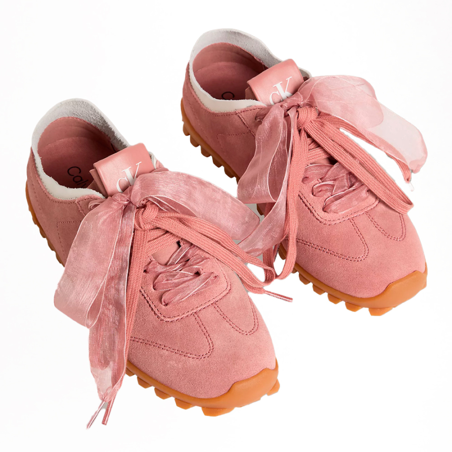 chaussures-de-course-en-daim-avec-organza