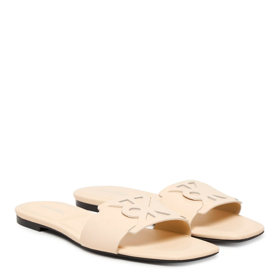 sandales-plates-provencales-en-cuir