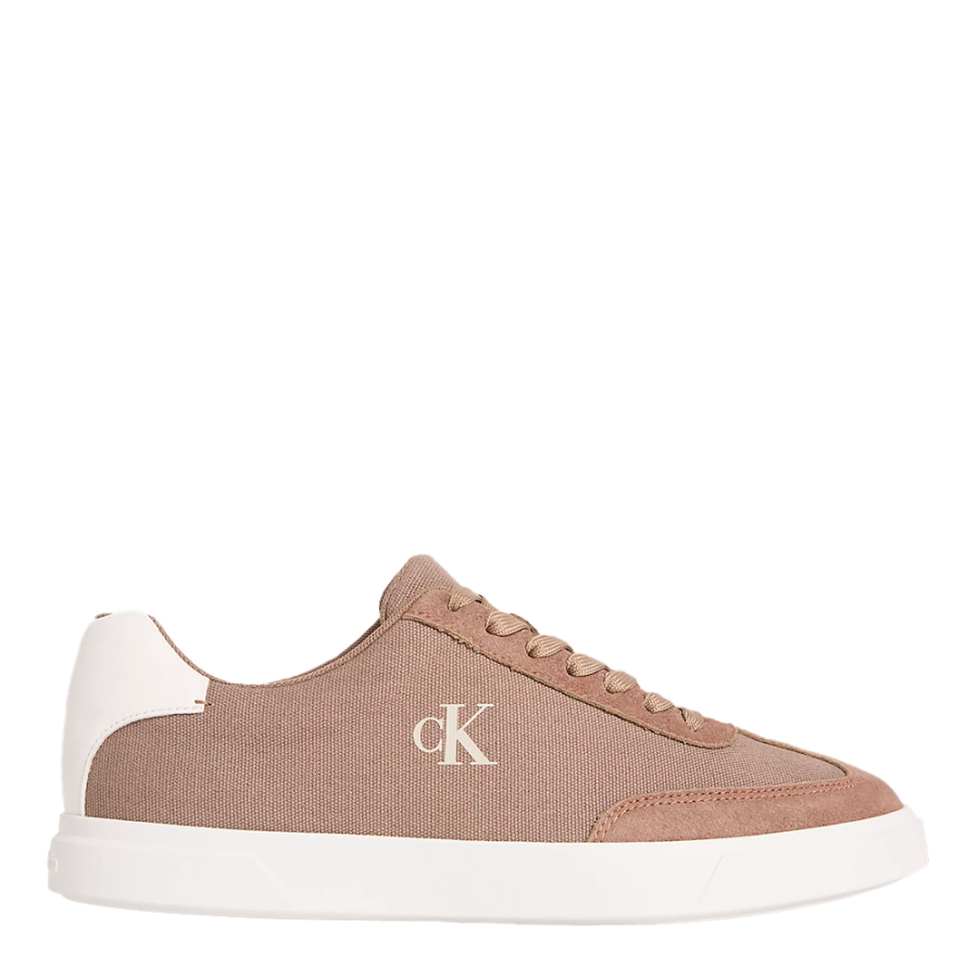 baskets-brooke-avec-logo-distinctif