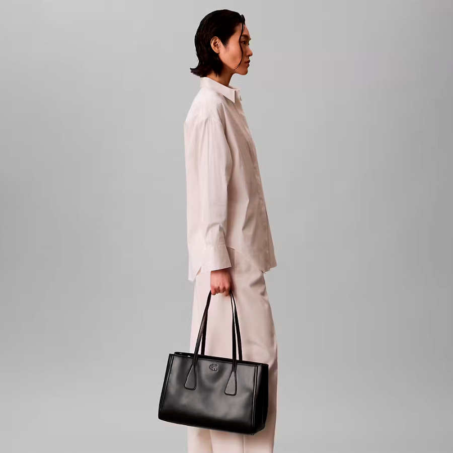 bolsa-executiva-tipo-sacola-com-logotipo-monogramado