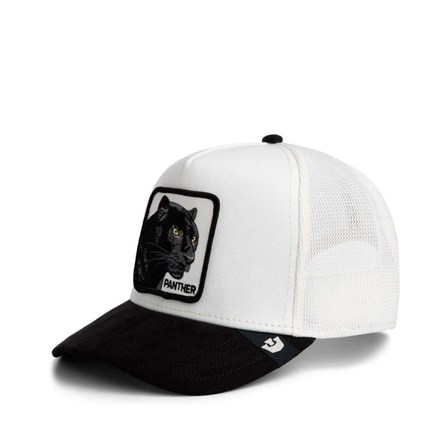 casquette-en-daim-black-panther