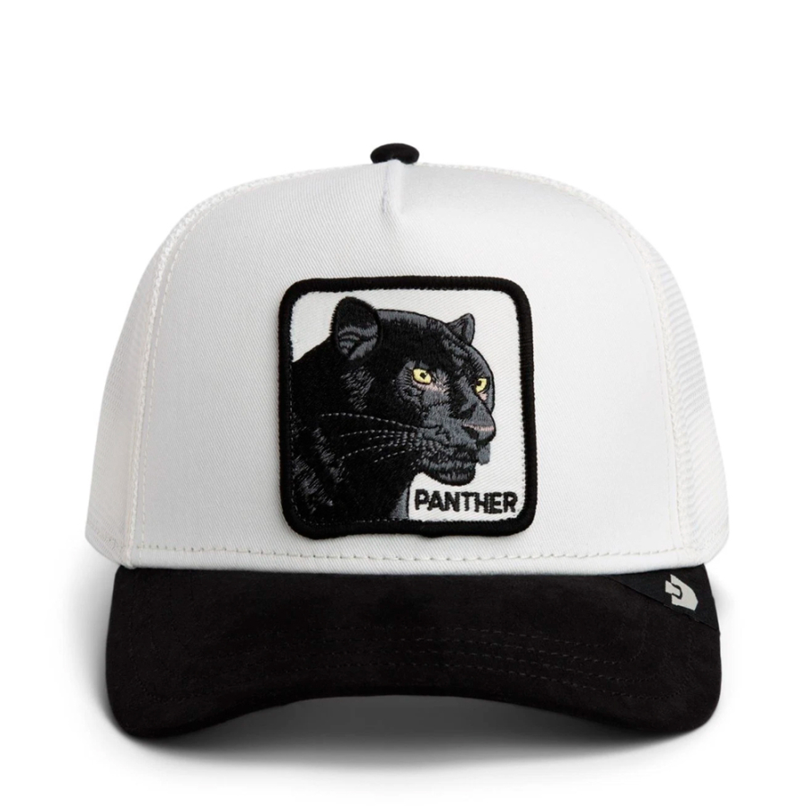 casquette-en-daim-black-panther