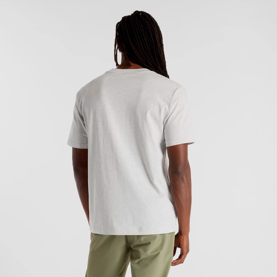 t-shirt-mit-sportlogo