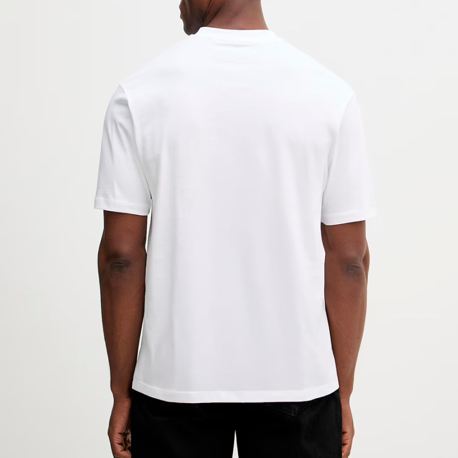 t-shirt-a-imprime-graphique