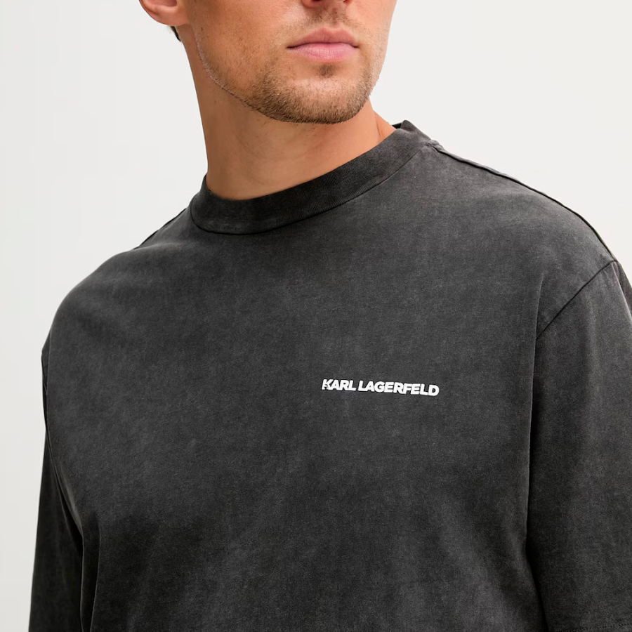 t-shirt-mit-markennamen t-shirt-mit-markennamen