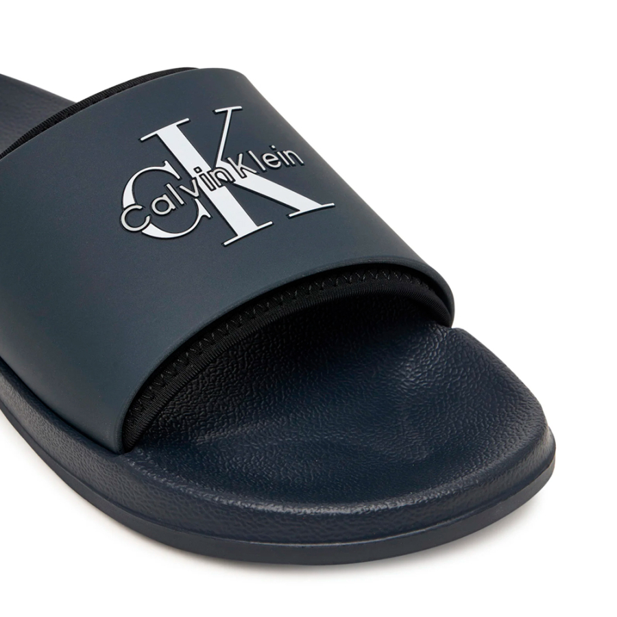 norwich-chanclas-contorneadas-con-logo
