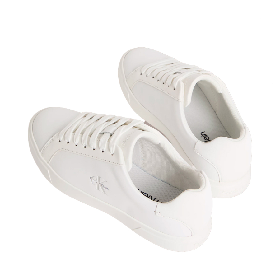 brooke-baskets-en-cuir-avec-logo-distinctif
