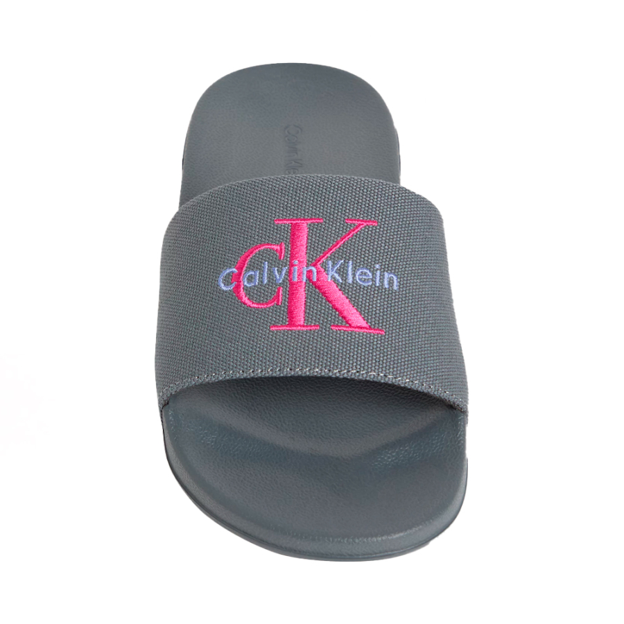 konturierte-flip-flops-aus-canvas-mit-logo konturierte-flip-flops-aus-canvas-mit-logo