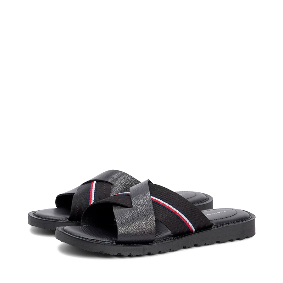sandales-en-cuir-a-brides-croisees sandales-en-cuir-a-brides-croisees