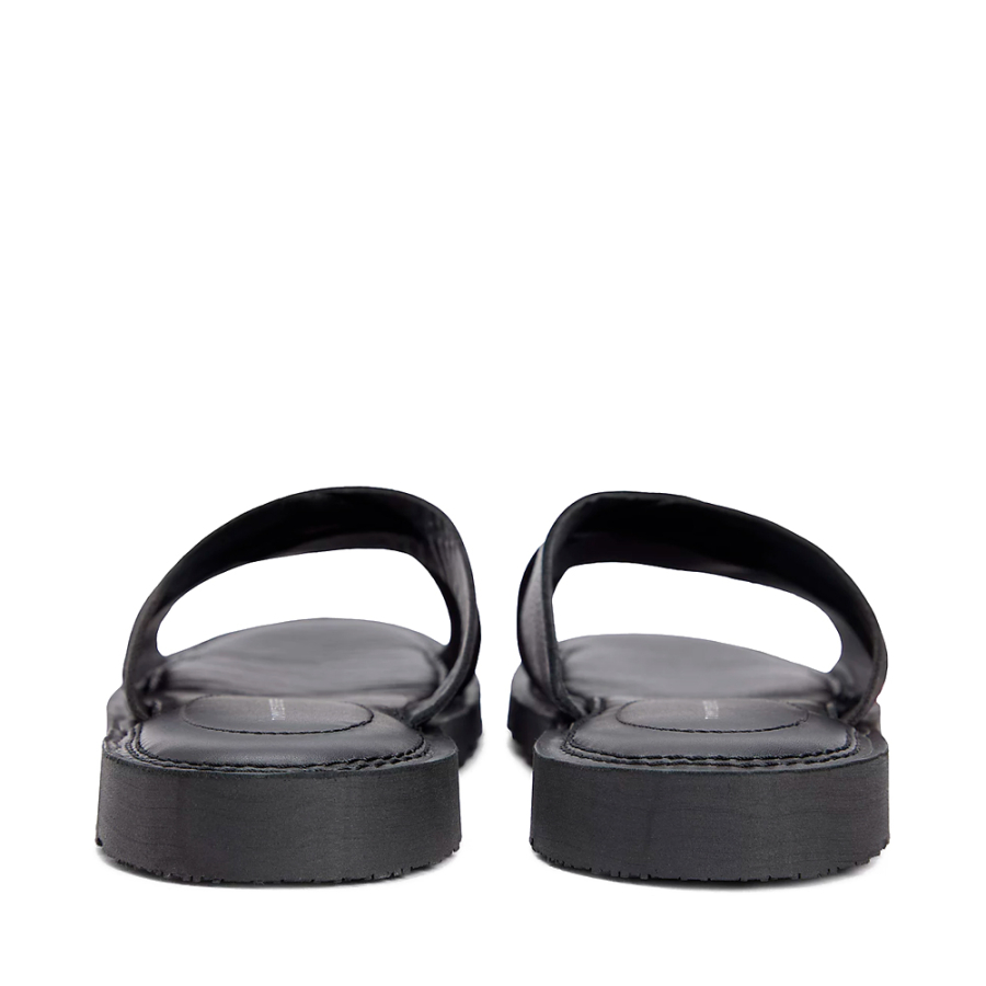 leather-sandals-with-crisscross-straps leather-sandals-with-crisscross-straps
