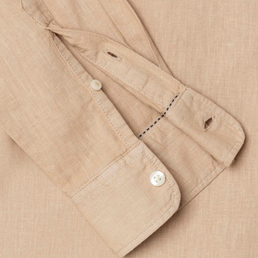 chemise-teinte-en-piece-coupe-classique chemise-teinte-en-piece-coupe-classique