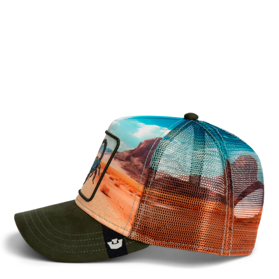 gorra-scorpion-in-the-element