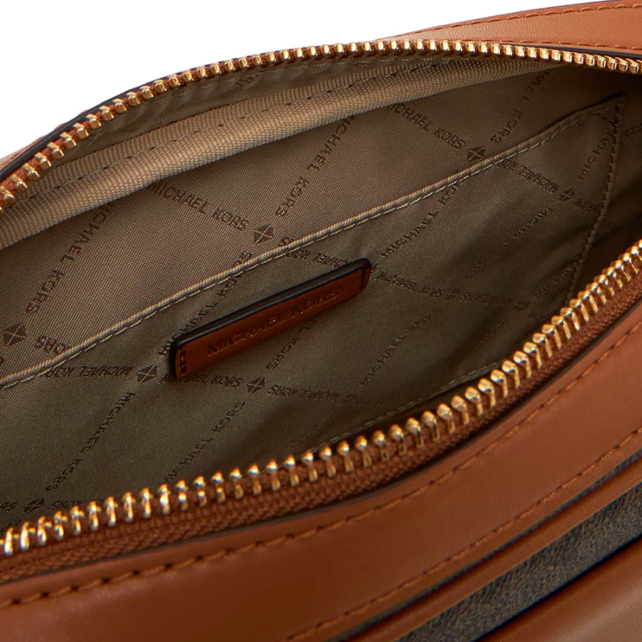borsa-a-tracolla-grande-maeve-con-logo-esclusivo