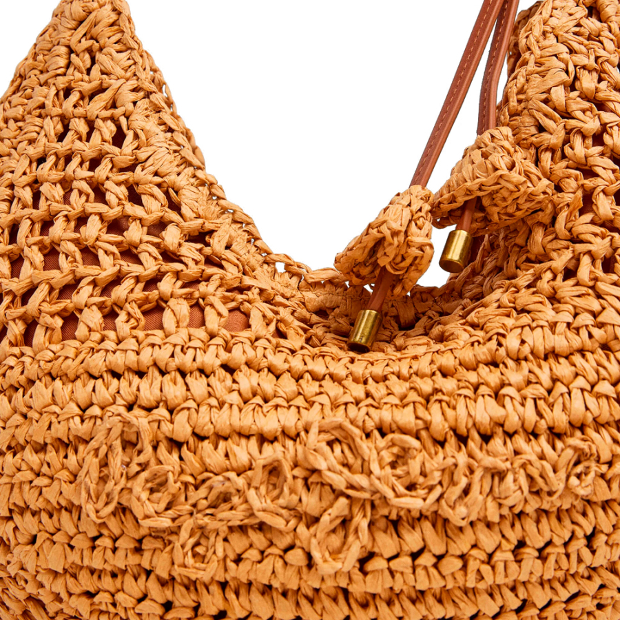 bolso-media-luna-de-rafia